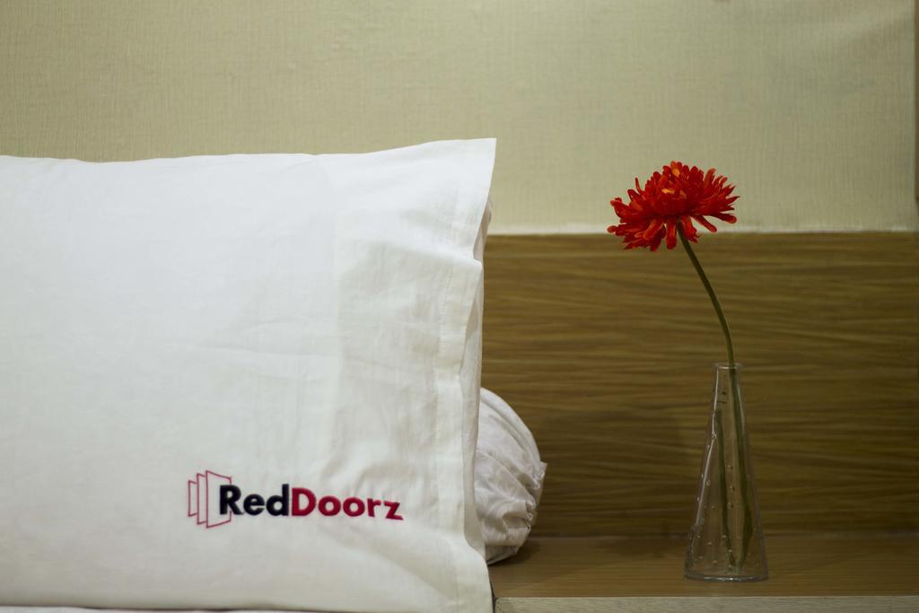 Reddoorz @ Klender Hotell Jakarta Exteriör bild