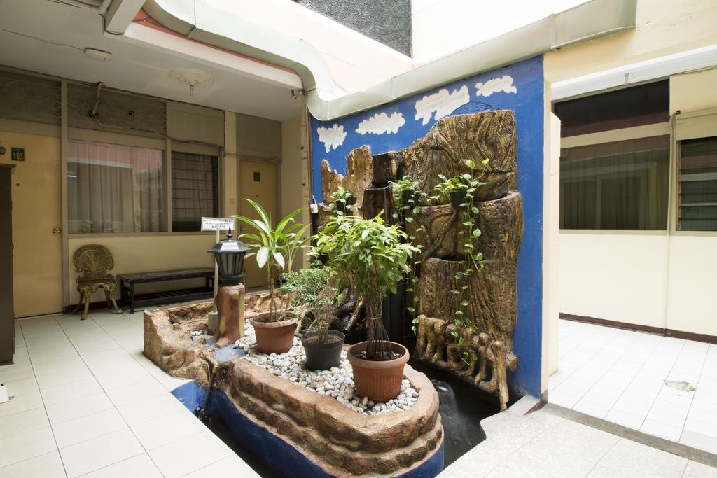 Reddoorz @ Klender Hotell Jakarta Exteriör bild