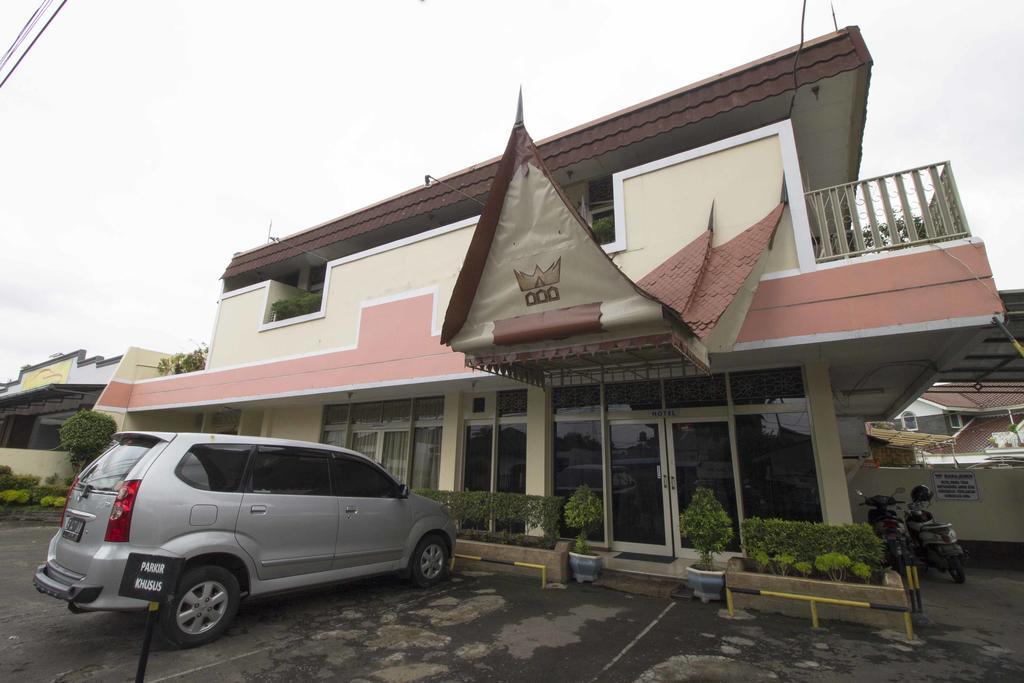 Reddoorz @ Klender Hotell Jakarta Exteriör bild